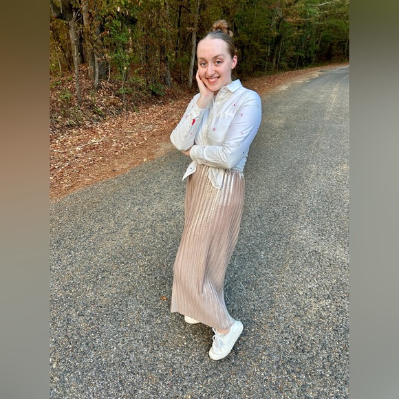 Meet your Posher, Maddison - Picture 3 of 8